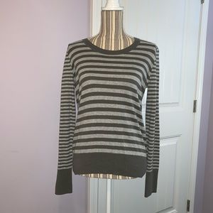 Gap Gray Striped Sweater